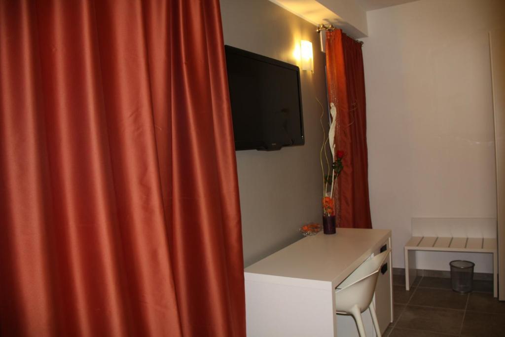 Hotel Bcomfort Cagliari Pokoj fotografie